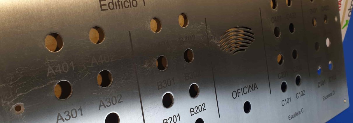 grabado laser en metal